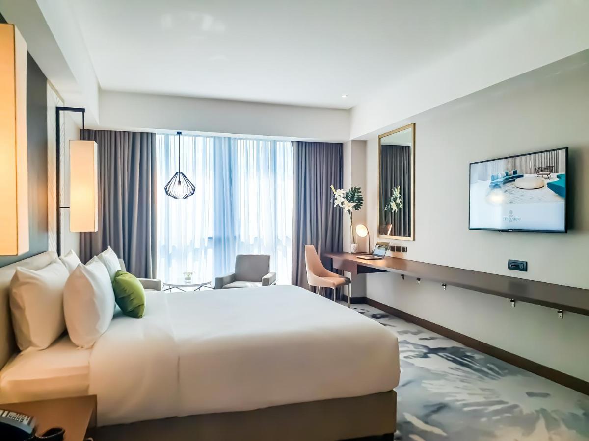 The Excelsior Hotel Las Piñas Exterior photo