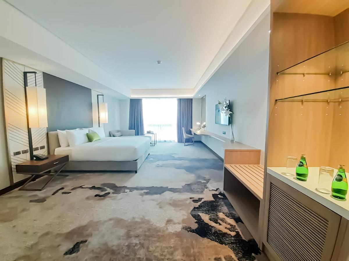 The Excelsior Hotel Las Piñas Exterior photo