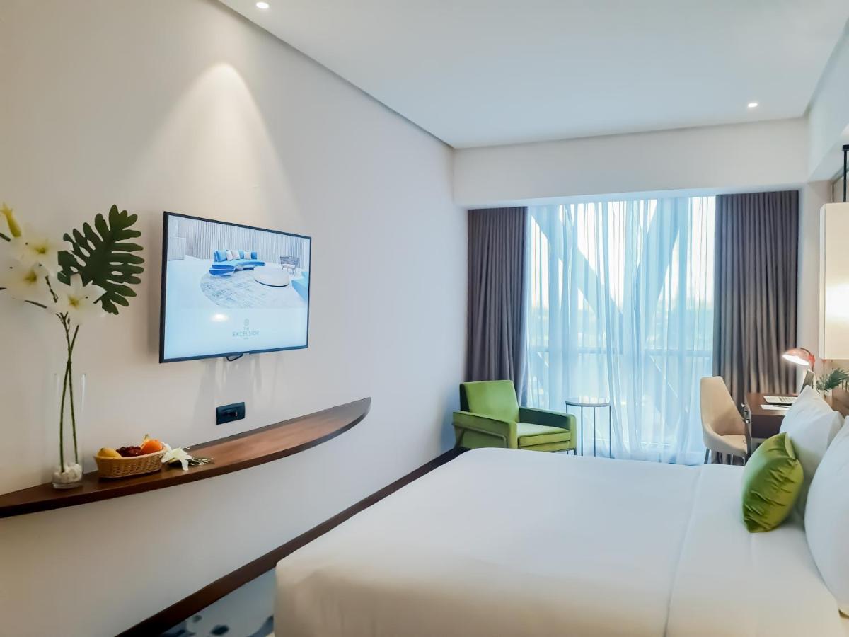 The Excelsior Hotel Las Piñas Exterior photo